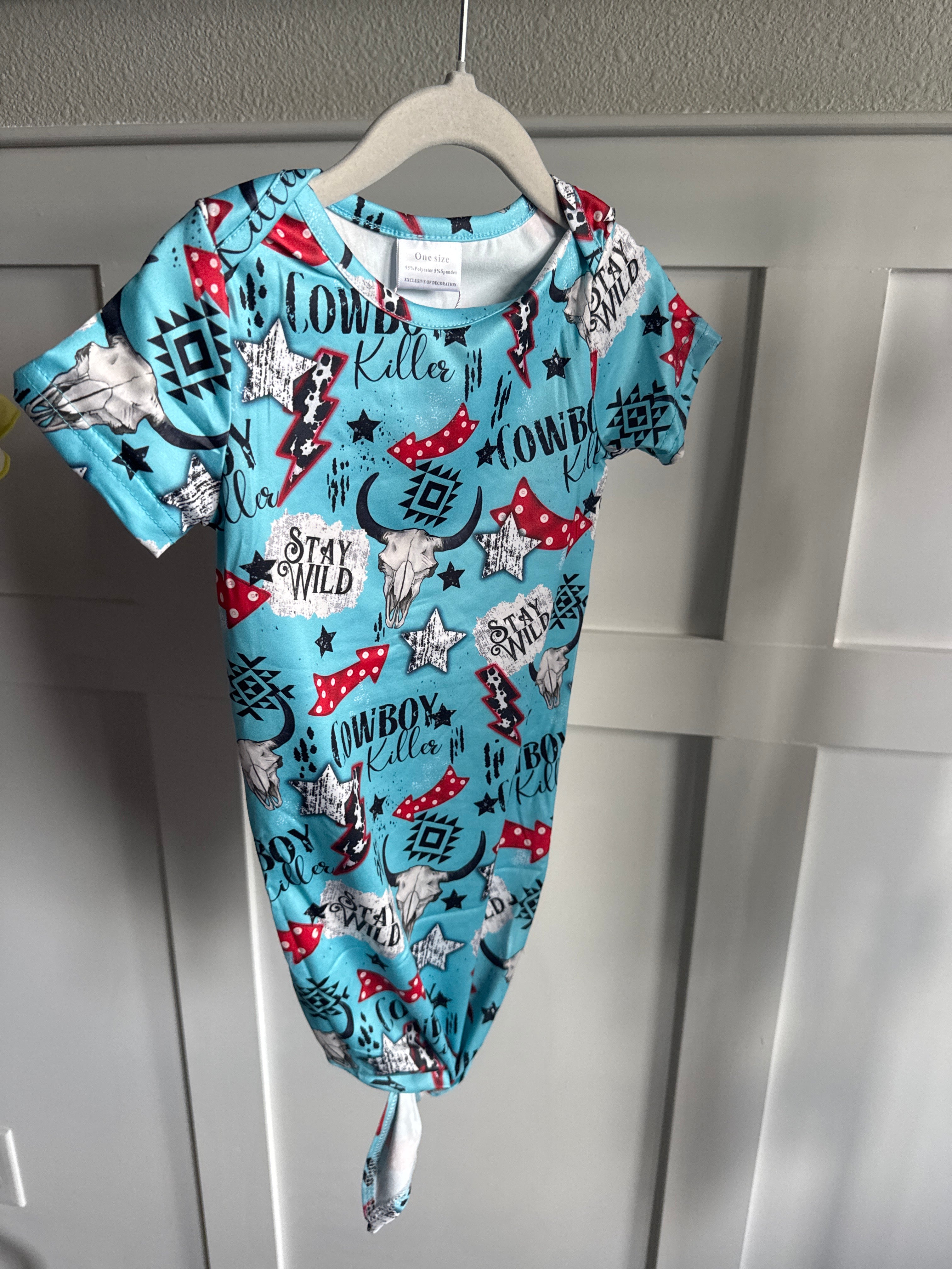 One size infant tie up gown